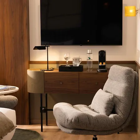 Hotel 56